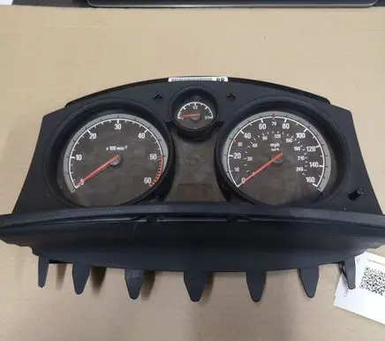 Opel Zafira B Speedometer (instrument cluster) 13251605
