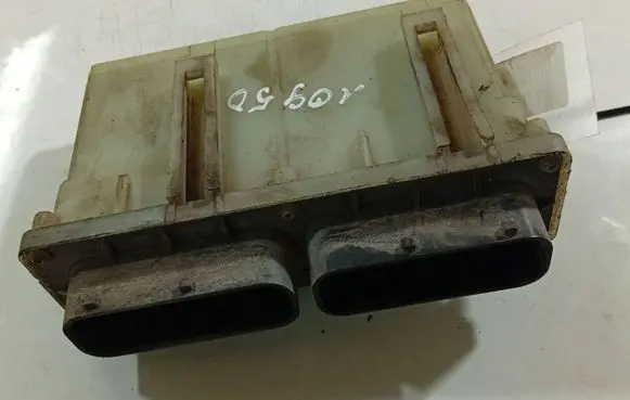 Opel Zafira A Coolant fan relay 24462346