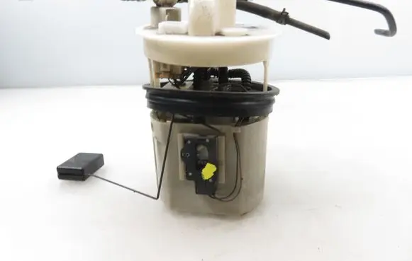 Mazda 6 In-tank fuel pump 100140F40