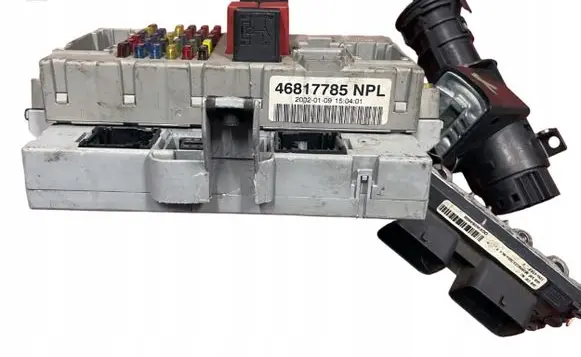 Fiat Punto (188) Fuse module 46817785