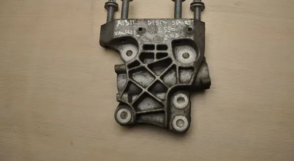 Land Rover Discovery Sport Engine mounting bracket GJ326030AA