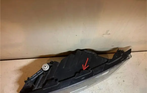Skoda Superb B8 (3V) Front fog light 3V0941700