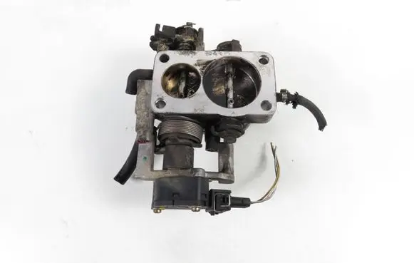 Audi 80 90 S2 B4 Throttle body valve 037907385H 037061R