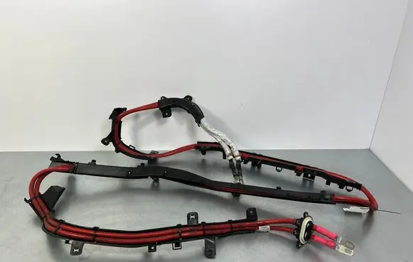 Positive cable (battery)