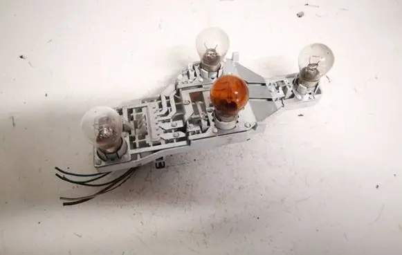 Skoda Octavia Mk2 (1Z) Tail light bulb cover holder 1z9945258