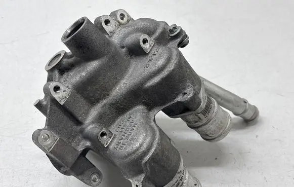 Thermostat/thermostat housing
