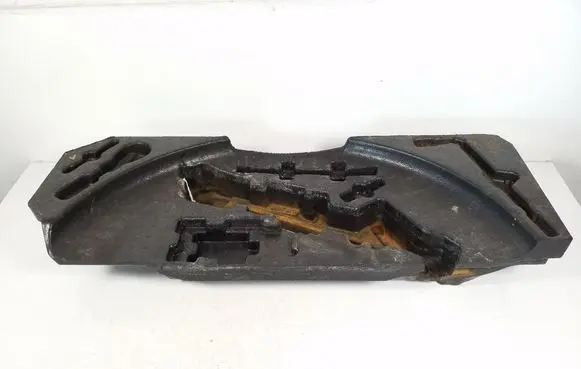 Mercedes-Benz ML W164 Tool set A1648992514