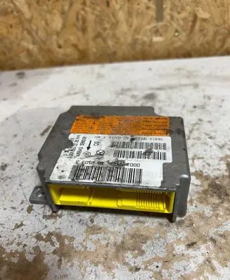 Mercedes-Benz S W220 Airbag control unit/module 0018202226