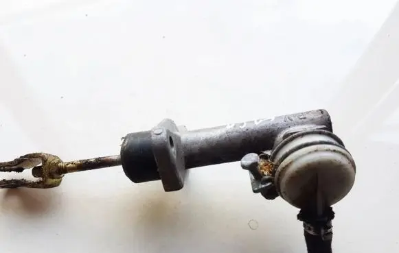 Volvo S40, V40 Clutch master cylinder 