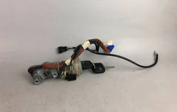 Subaru Forester SG Ignition lock 88215AE010