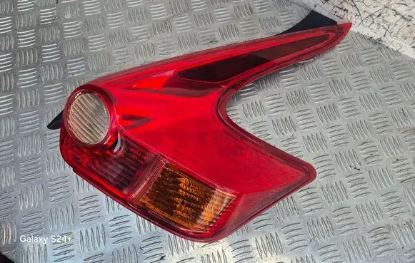 Nissan Juke I F15 Rear/tail lights T003