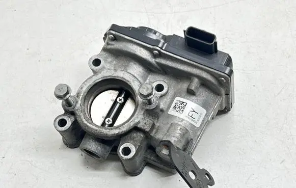 Renault Megane III Throttle valve 161206038R H8201171233 158002S13