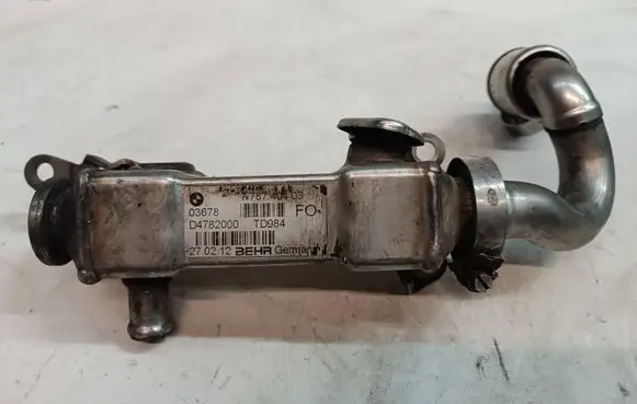 BMW 5 E39 EGR valve cooler 9612