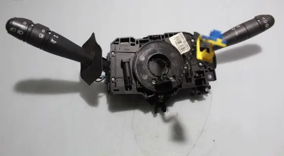 Dacia Sandero Wiper turn signal indicator stalk/switch 8200792584