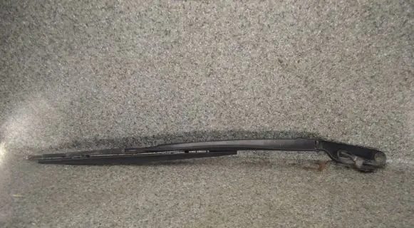 BMW 7 E65 E66 Windshield/front glass wiper blade 7144075