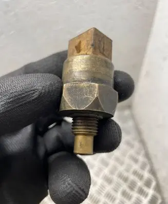 Audi 100 200 5000 C3 Coolant temperature sensor 046919369