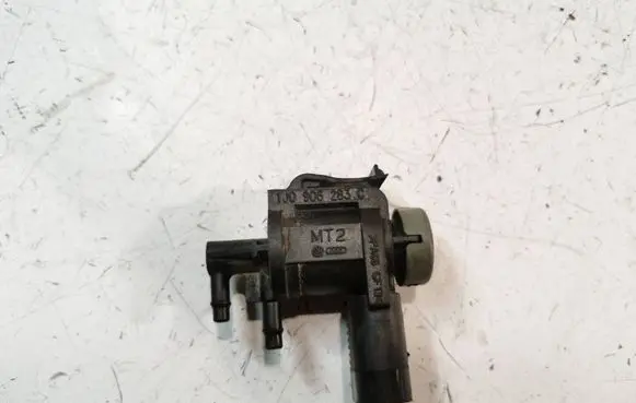 Audi A4 S4 B7 8E 8H Turbo solenoid valve 1J0906283C