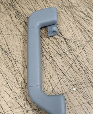 Volkswagen Touareg I Rear interior roof grab handle 7L0857643A