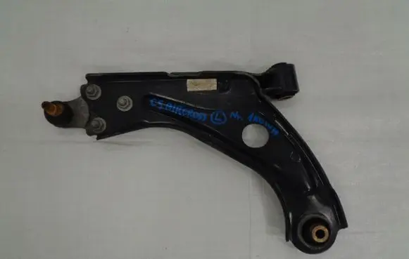 Citroen C5 Aircross Front lower control arm/wishbone
