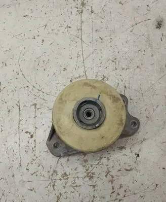 Mercedes-Benz C W205 Engine mount bracket A2052407900 ZGS003