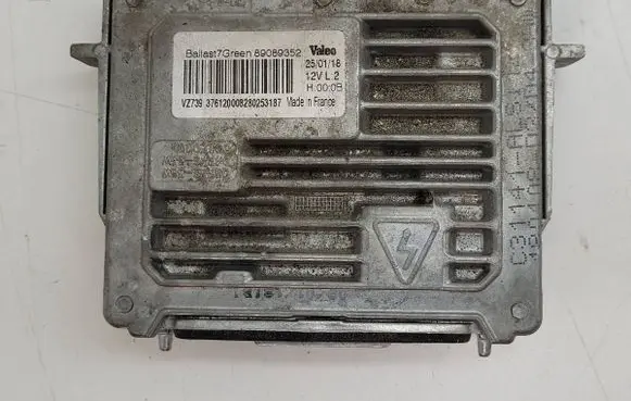 Ford Kuga II Voltage converter/converter module 89089352AUTOFROST
