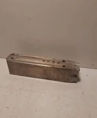Audi A6 S6 C6 4F Front bumper shock/impact absorber 4F0807133 606360