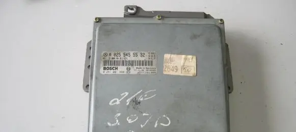 Mercedes-Benz E W210 Engine control unit/module ECU A0255455532