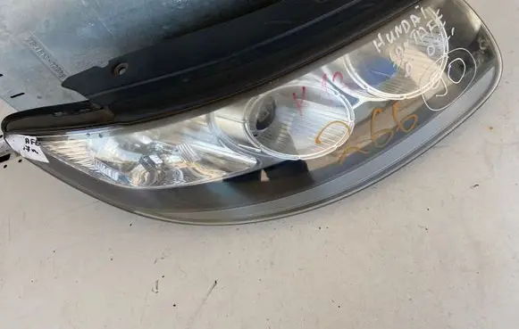 Hyundai Santa Fe Headlight/headlamp 921022BXXX