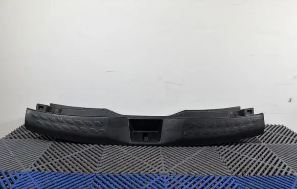 Toyota C-HR I Trunk/boot sill cover protection 64716F4010