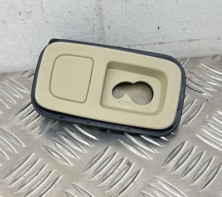 Volvo XC60 Cargo luggage net fixing mount 30715567