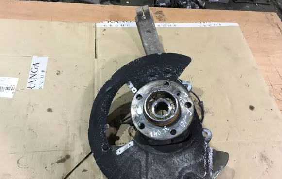 BMW X6 F16 Front wheel hub 6869869