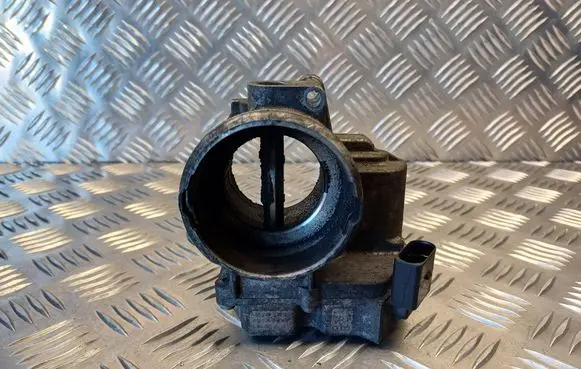 Volkswagen Golf V Throttle valve 03G128063