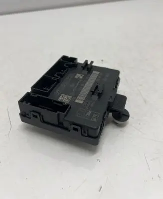 Volkswagen Golf VII Door control unit/module 5Q0959592F