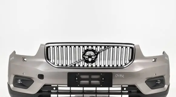 Volvo XC40 Front bumper 31449359