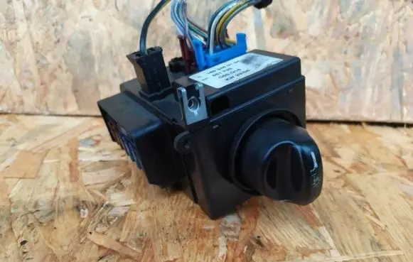 Mercedes-Benz A W177 Tailgate/trunk/boot open switch EEEEEEEE