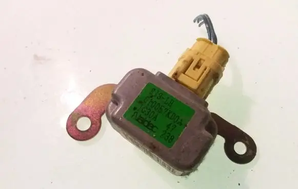 Mazda Premacy Airbag deployment crash/impact sensor C10057KD0A