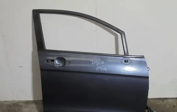 Honda FR-V Front door 