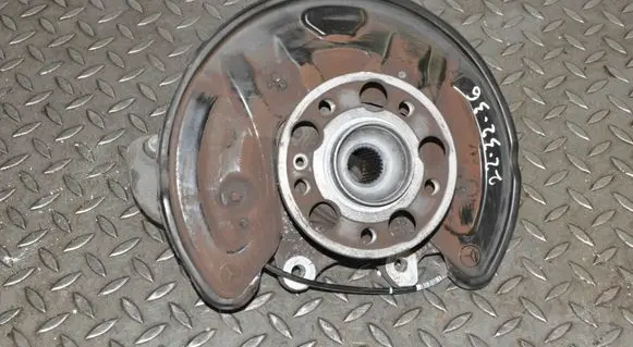 Mercedes-Benz E W213 Rear wheel hub