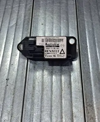 Renault Laguna I Airbag deployment crash/impact sensor 550759500