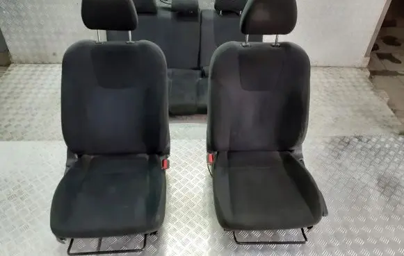 Subaru Impreza II Seat set 