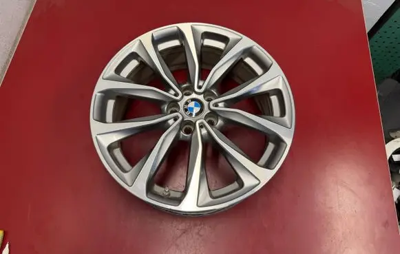 BMW X3 G01 R19 alloy rim 6877326