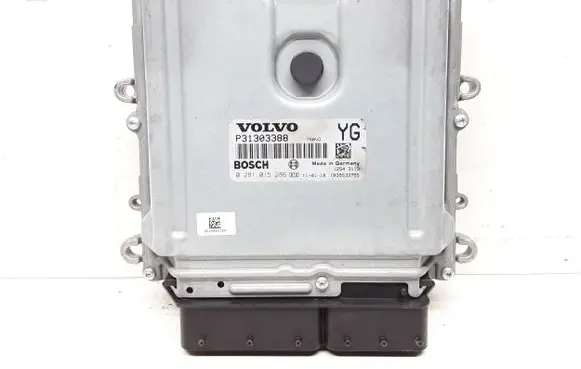 Volvo XC60 Engine control unit/module P31303388 0281015286
