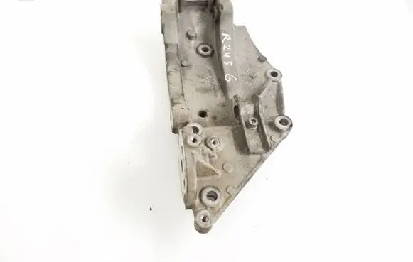 Citroen C4 I Picasso Generator/alternator bracket 9682367380