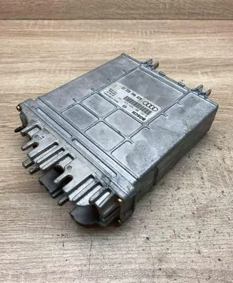Audi A4 S4 B5 8D Engine control unit/module ECU 028906021CE 0281001425