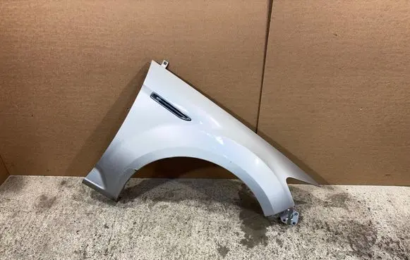 Ford Mondeo MK IV Fender 