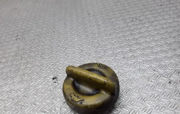 Opel Vectra C Oil filler cap 