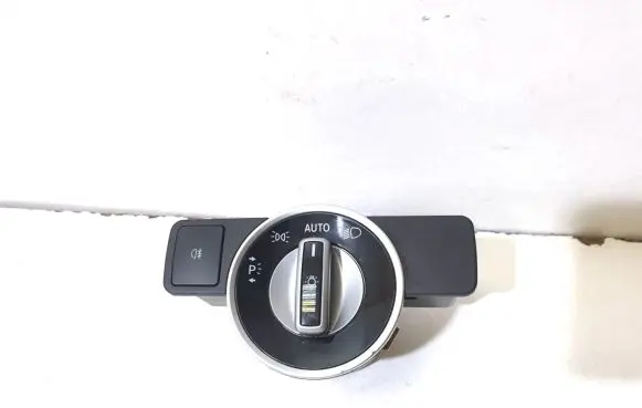Mercedes-Benz C W204 Light switch A2129050551