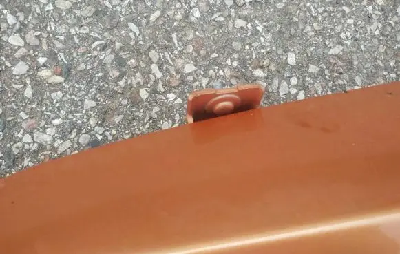 Renault Twingo II Tailgate/trunk/boot hinge