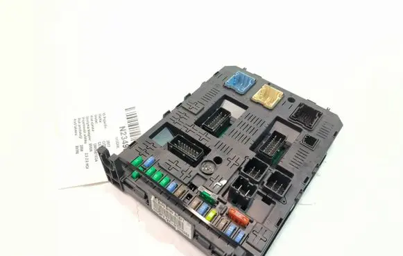 Citroen C5 Relay mounting block 96640590801