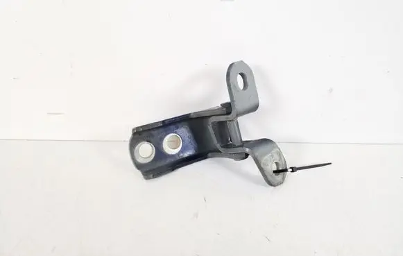 Toyota Avensis T270 Front door upper hinge 68710-02060